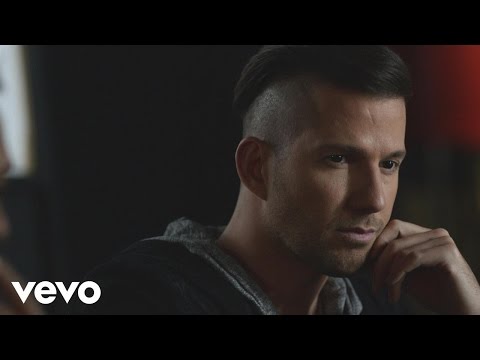 Gabo Parisi Ft Farruko – Muñeca (Official Video) 6 0 1972