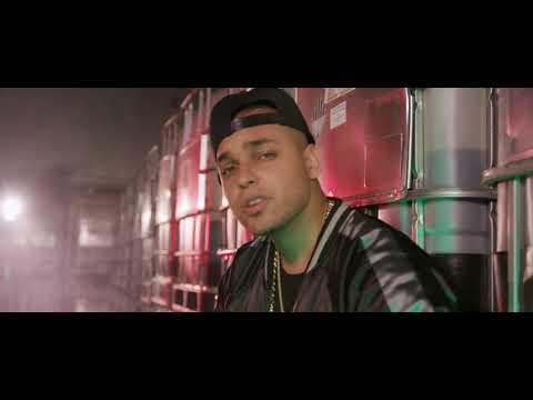 Jhostyn - Mas Que Tu Amigo (Official Video) 16 0 293