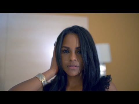 Blingz - Dile Quien Soy (Official Video) 20 0 10