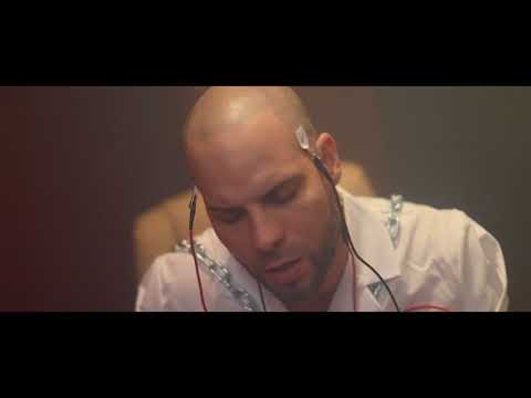 Alex The Greatest - Una Cosa De Loco (Official Video) 10 0 27