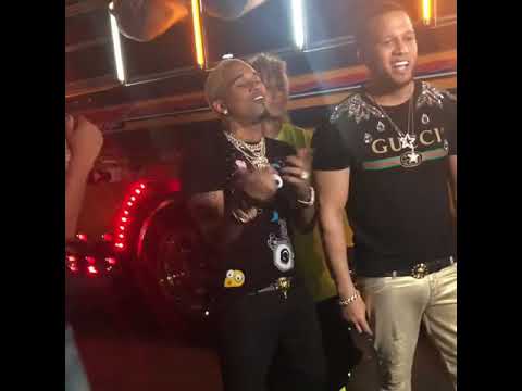 Bryant Myers Ft. Almighty, Jon Z, Myke Towers y El Alfa El Jefe – Acapela (Video Preview) 1 0 29