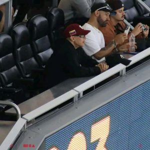 1679264302661 300x300 1 - El Final de Kanye West: Lo que SIGNIFICA para ti… *comentarios racistas*