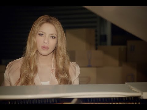 0 18 - Shakira – Acróstico (Video Oficial)