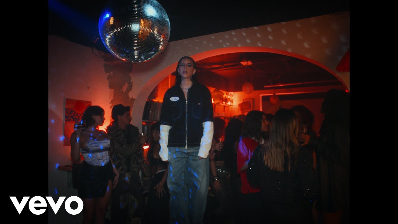 Young Miko - Likey Likey (Video Oficial) 7 Young Miko Likey Likey Official